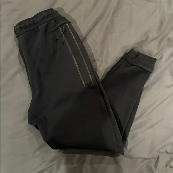 Nike Tech - black men’s sweatpants size small - Picture 2 of 6